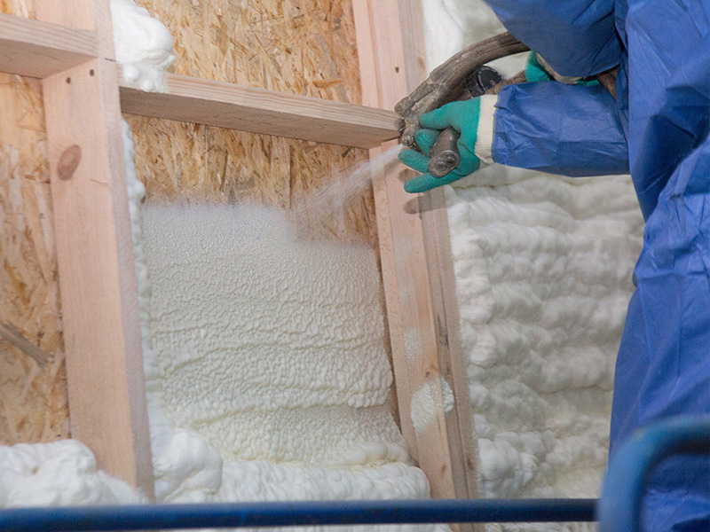 Spray-Foam-Insulation-Dangereous