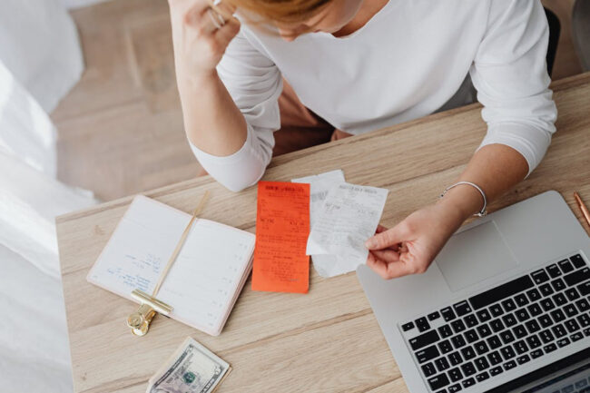 People-Do-Not-Trust-Independent-Financial-Advisors